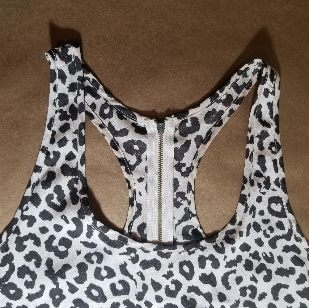 Top - Picture 3 of 5